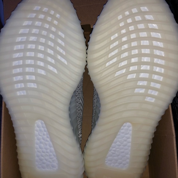 Yeezy 350 Boost “Static” NR - Picture 2 of 3